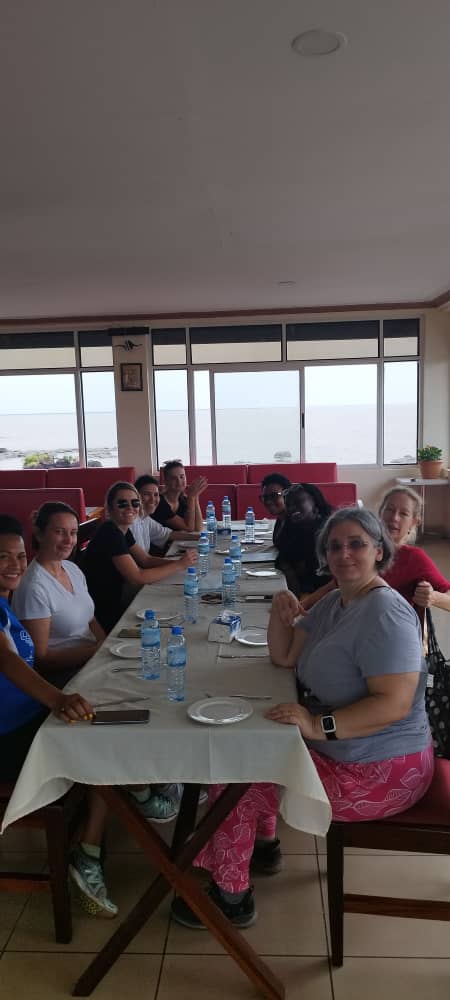 Conakry Accueil: Un déjeuner “made in India”, sur la mer!